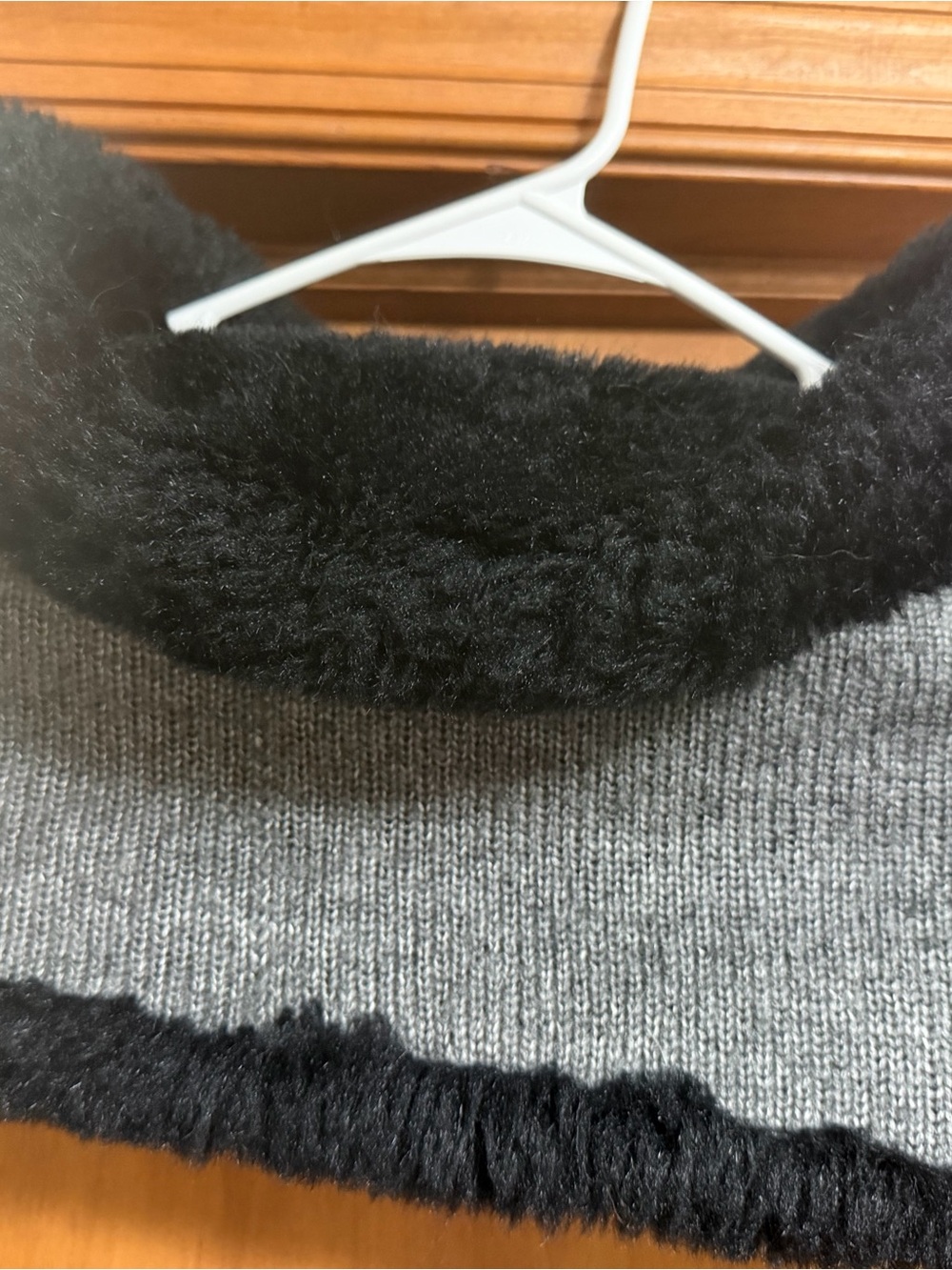 Cozy Women's Gray Scarf with Black Faux Fur Trim
